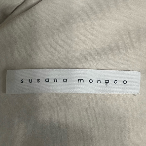 SUSANA MONACO Off The Shoulder Dress
1124ltsd02419 {$218} Beige Tan Nude Nutural - Picture 5 of 7